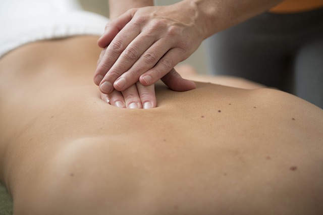 Image of person receiving a back massage in Fort Worth.
